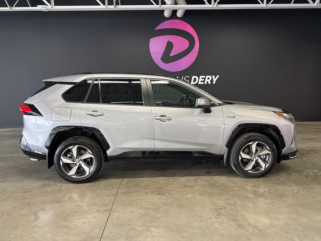 2024 Toyota RAV4 Prime SE in Saint-Jean-Sur-Richelieu, Quebec - 1 - w1024h768px