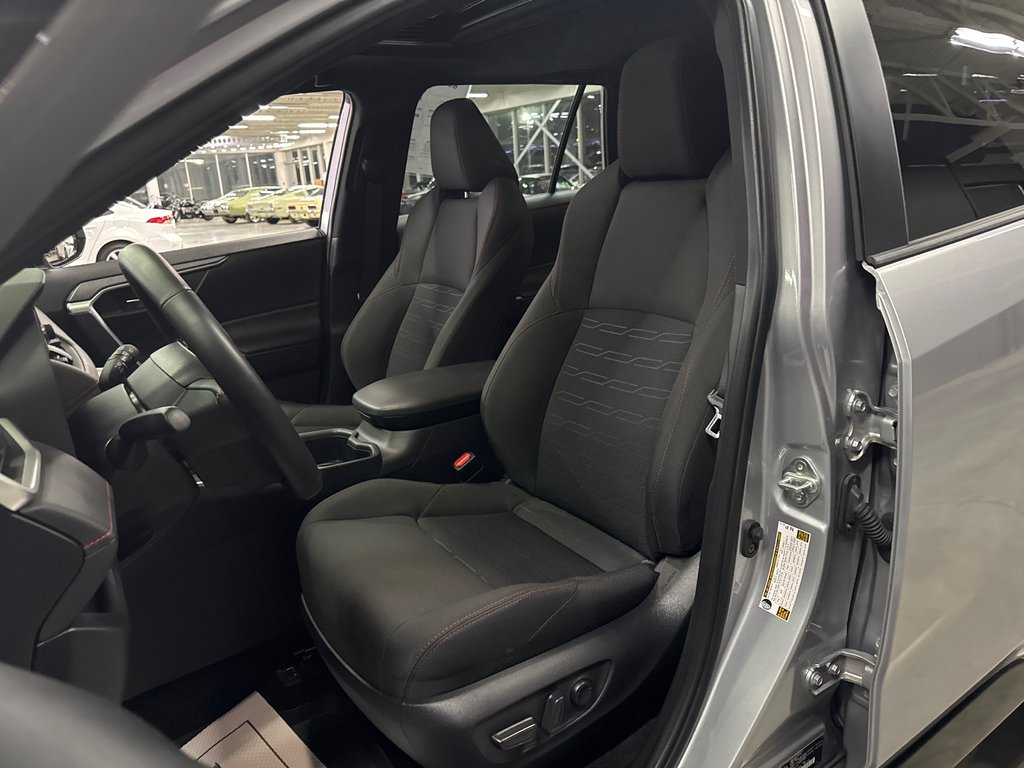 Toyota RAV4 Prime SE 2024 à Saint-Jean-Sur-Richelieu, Québec - 11 - w1024h768px