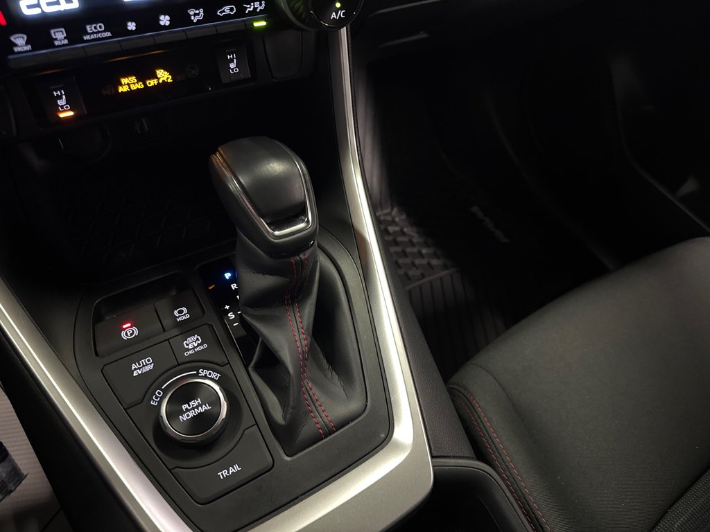 Toyota RAV4 Prime SE 2024 à Saint-Jean-Sur-Richelieu, Québec - 20 - w1024h768px