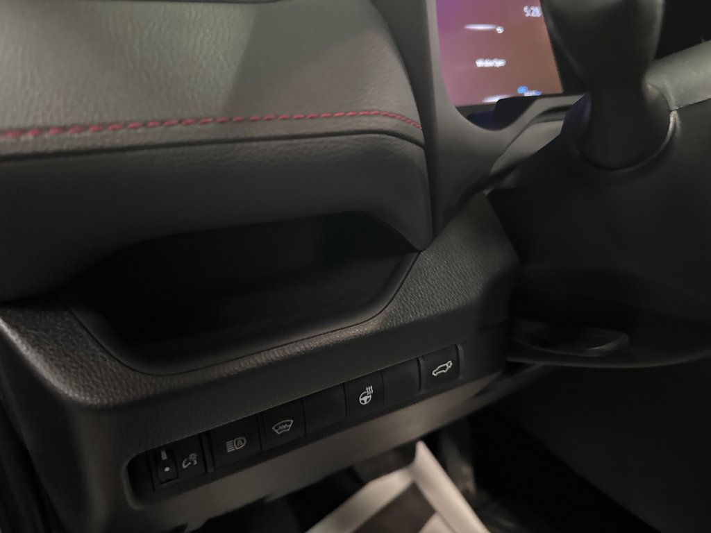 Toyota RAV4 Prime SE 2024 à Saint-Jean-Sur-Richelieu, Québec - 17 - w1024h768px