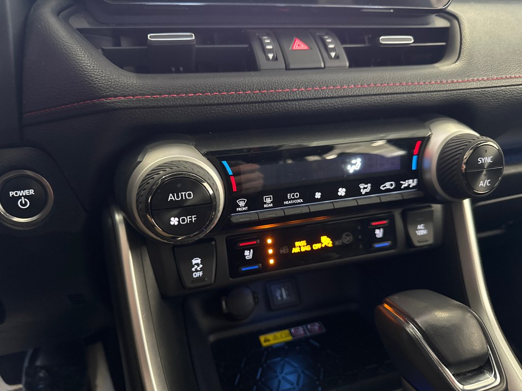 2024 Toyota RAV4 Prime XSE ENSEMBLE TECHNOLOGIE in Saint-Jean-Sur-Richelieu, Quebec - 19 - w1024h768px