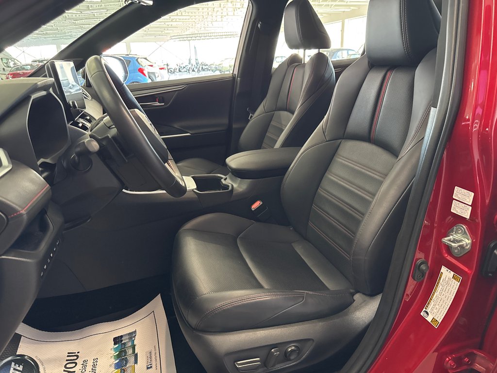 2024 Toyota RAV4 Prime XSE ENSEMBLE TECHNOLOGIE in Saint-Jean-Sur-Richelieu, Quebec - 11 - w1024h768px