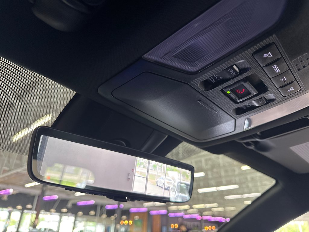 2024 Toyota RAV4 Prime XSE in Saint-Jean-Sur-Richelieu, Quebec - 23 - w1024h768px