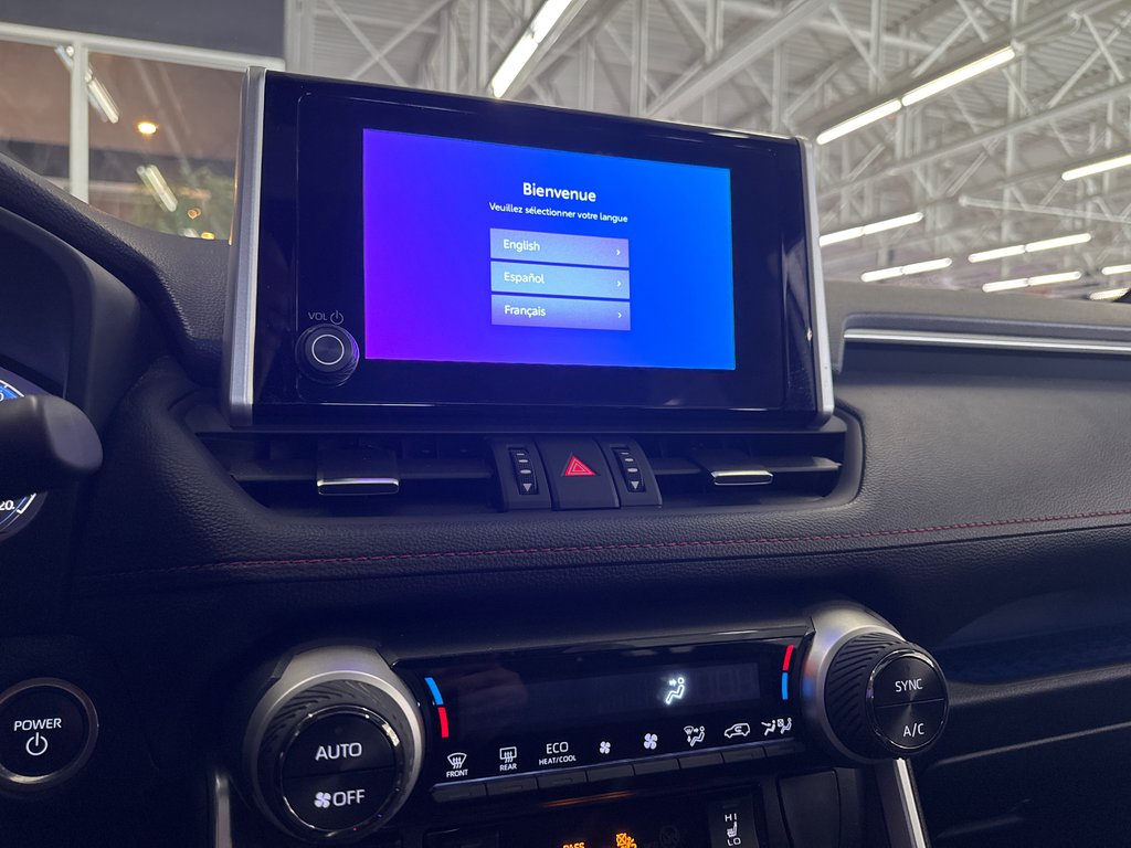 2024 Toyota RAV4 Prime XSE in Saint-Jean-Sur-Richelieu, Quebec - 22 - w1024h768px