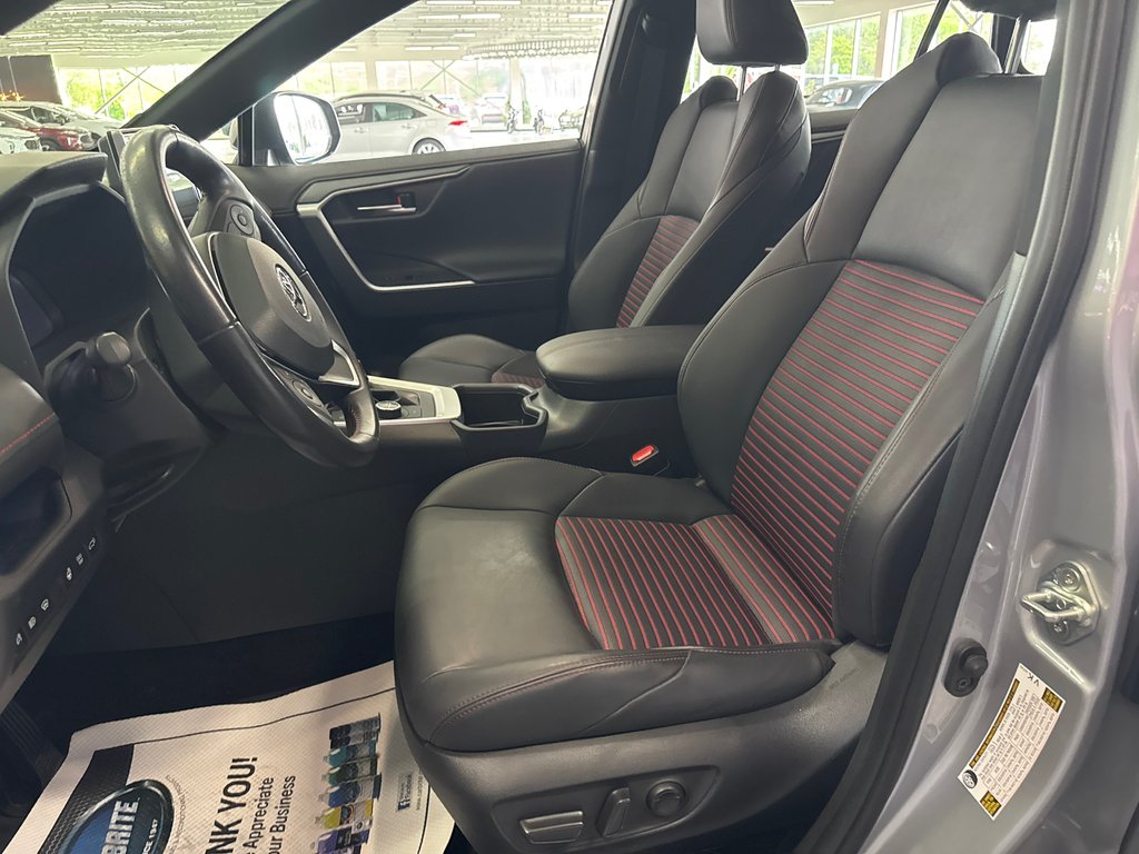 2024 Toyota RAV4 Prime XSE in Saint-Jean-Sur-Richelieu, Quebec - 12 - w1024h768px