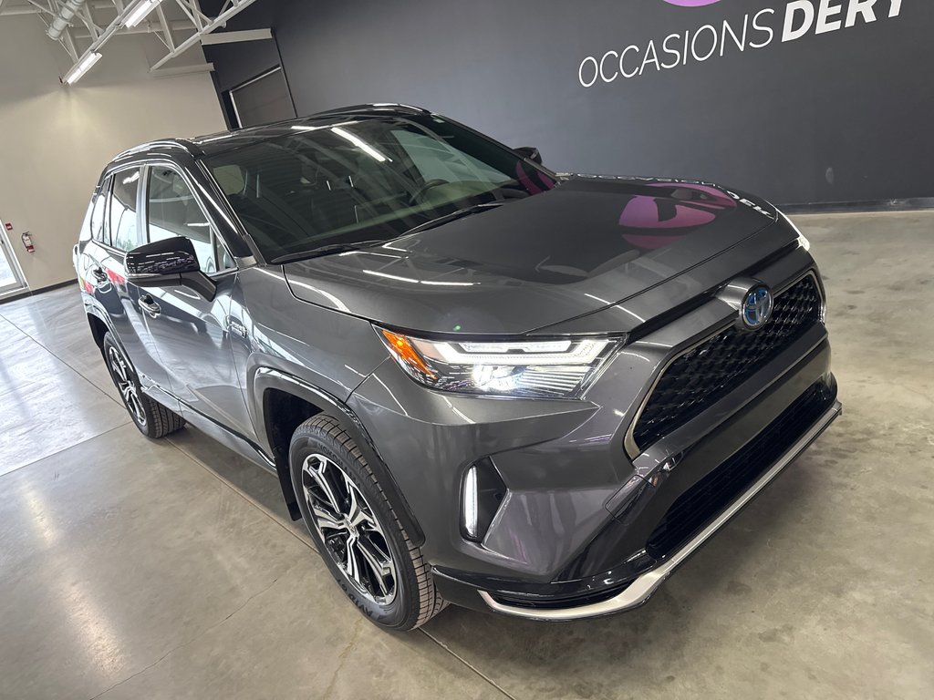 Toyota RAV4 Prime XSE 2024 à Saint-Jean-Sur-Richelieu, Québec - 2 - w1024h768px