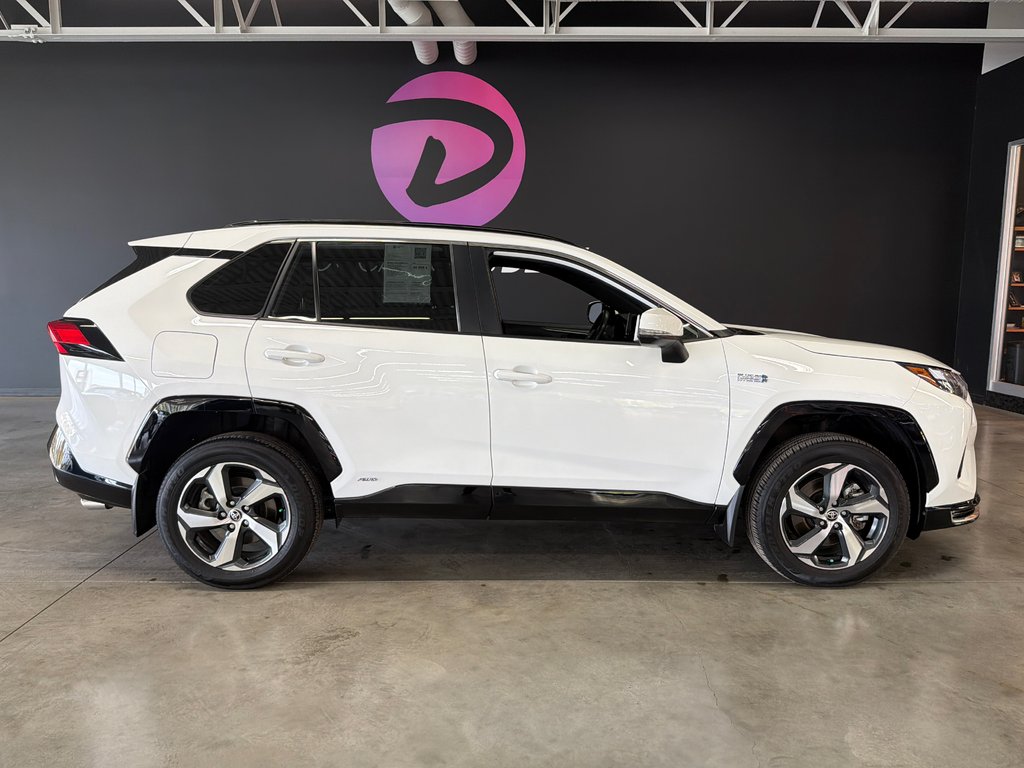 Toyota RAV4 Prime SE 2024 à Saint-Jean-Sur-Richelieu, Québec - 1 - w1024h768px