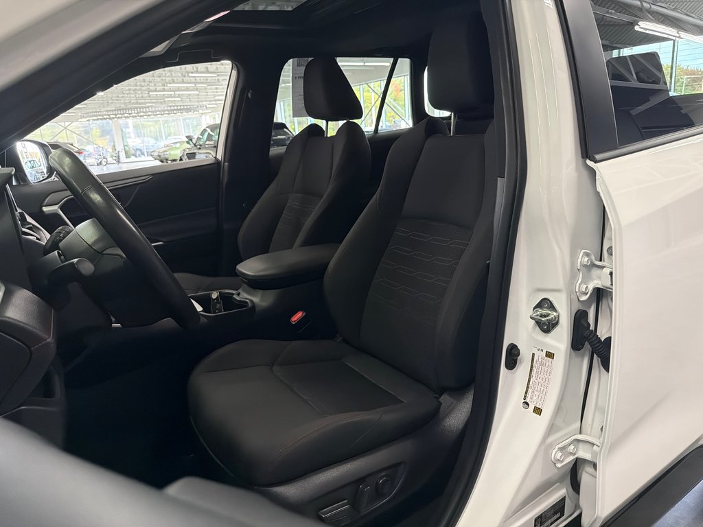 Toyota RAV4 Prime SE 2024 à Saint-Jean-Sur-Richelieu, Québec - 12 - w1024h768px