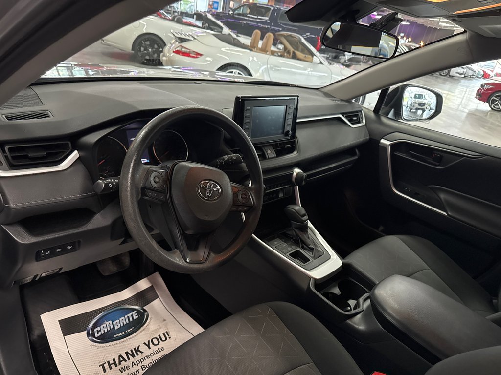 Toyota RAV4 LE 2019 à Saint-Jean-Sur-Richelieu, Québec - 10 - w1024h768px