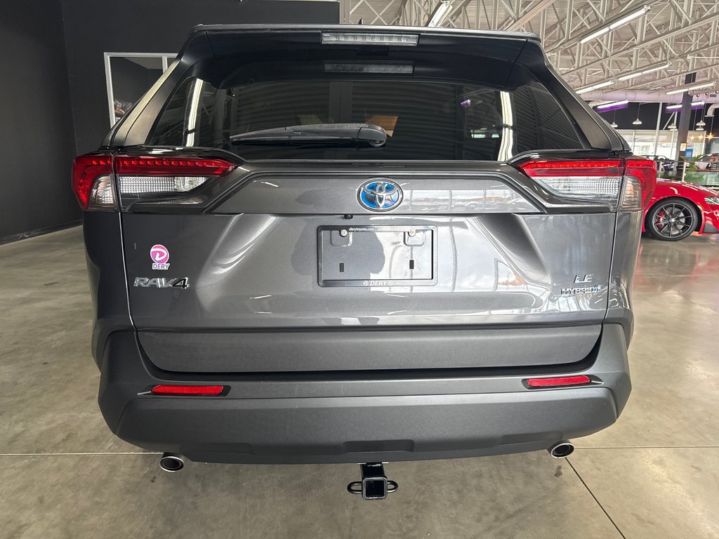 2020 Toyota RAV4 Hybrid LE in Saint-Jean-Sur-Richelieu, Quebec - 8 - w1024h768px
