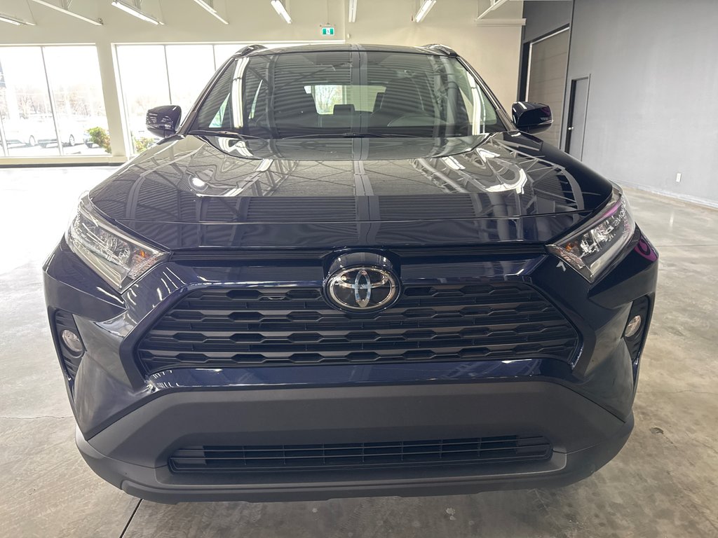 2021 Toyota RAV4 XLE in Saint-Jean-Sur-Richelieu, Quebec - 3 - w1024h768px