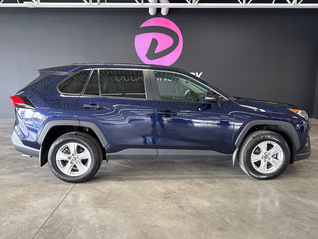 2021 Toyota RAV4 XLE in Saint-Jean-Sur-Richelieu, Quebec - 1 - w1024h768px