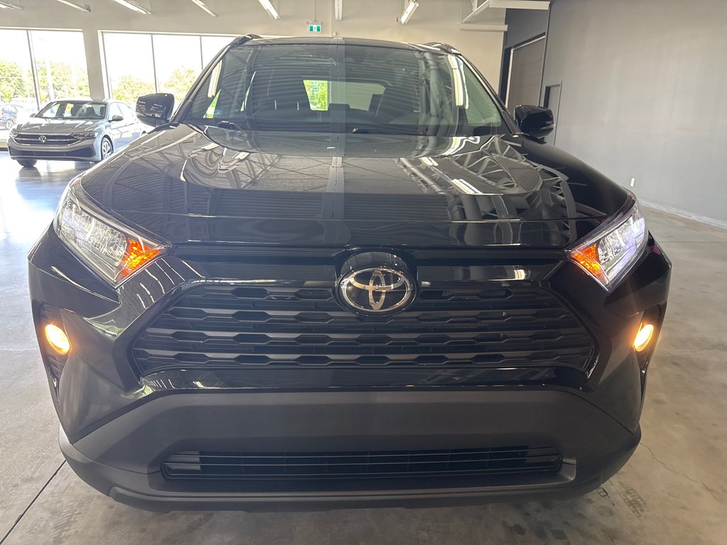 Toyota RAV4 XLE 2021 à Saint-Jean-Sur-Richelieu, Québec - 3 - w1024h768px