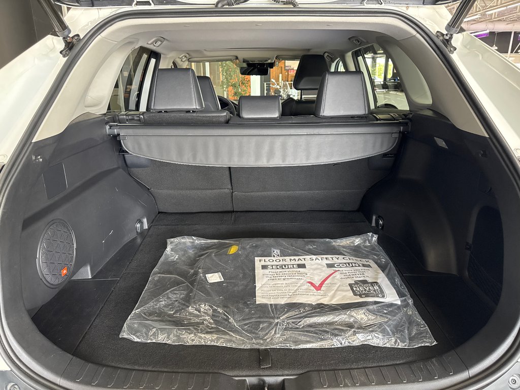 Toyota RAV4 Limited 2021 à Saint-Jean-Sur-Richelieu, Québec - 8 - w1024h768px