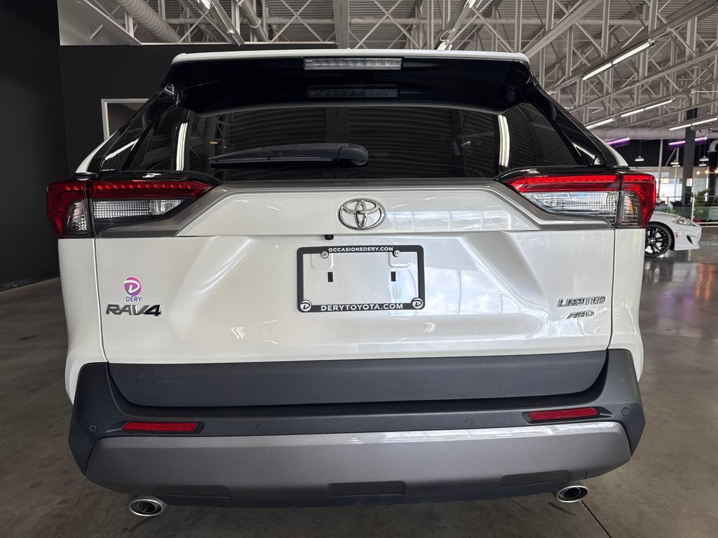 Toyota RAV4 Limited 2021 à Saint-Jean-Sur-Richelieu, Québec - 6 - w1024h768px