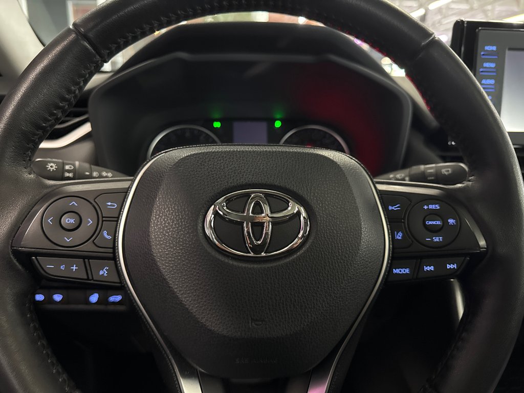Toyota RAV4 XLE 2021 à Saint-Jean-Sur-Richelieu, Québec - 13 - w1024h768px