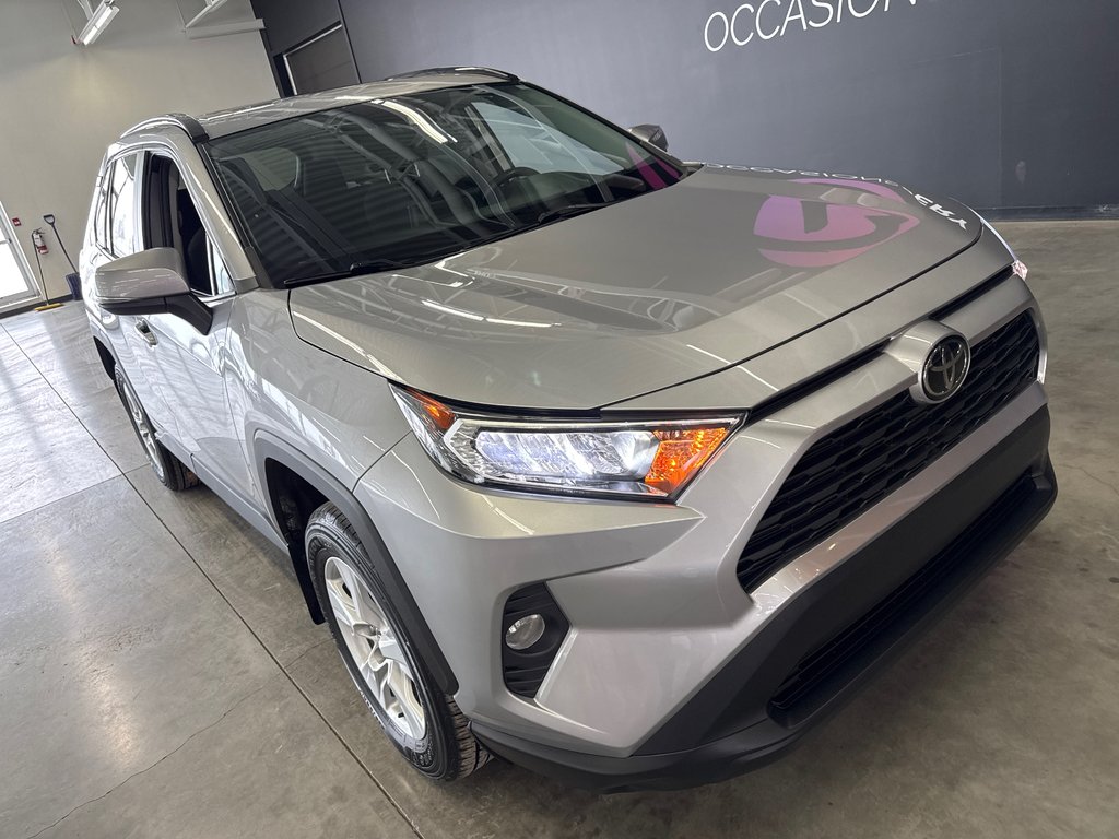 2021 Toyota RAV4 XLE in Saint-Jean-Sur-Richelieu, Quebec - 2 - w1024h768px