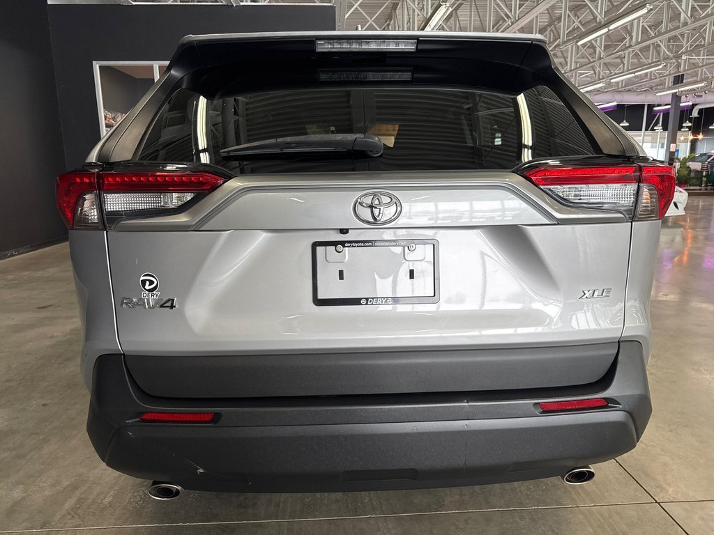 2021 Toyota RAV4 XLE in Saint-Jean-Sur-Richelieu, Quebec - 7 - w1024h768px