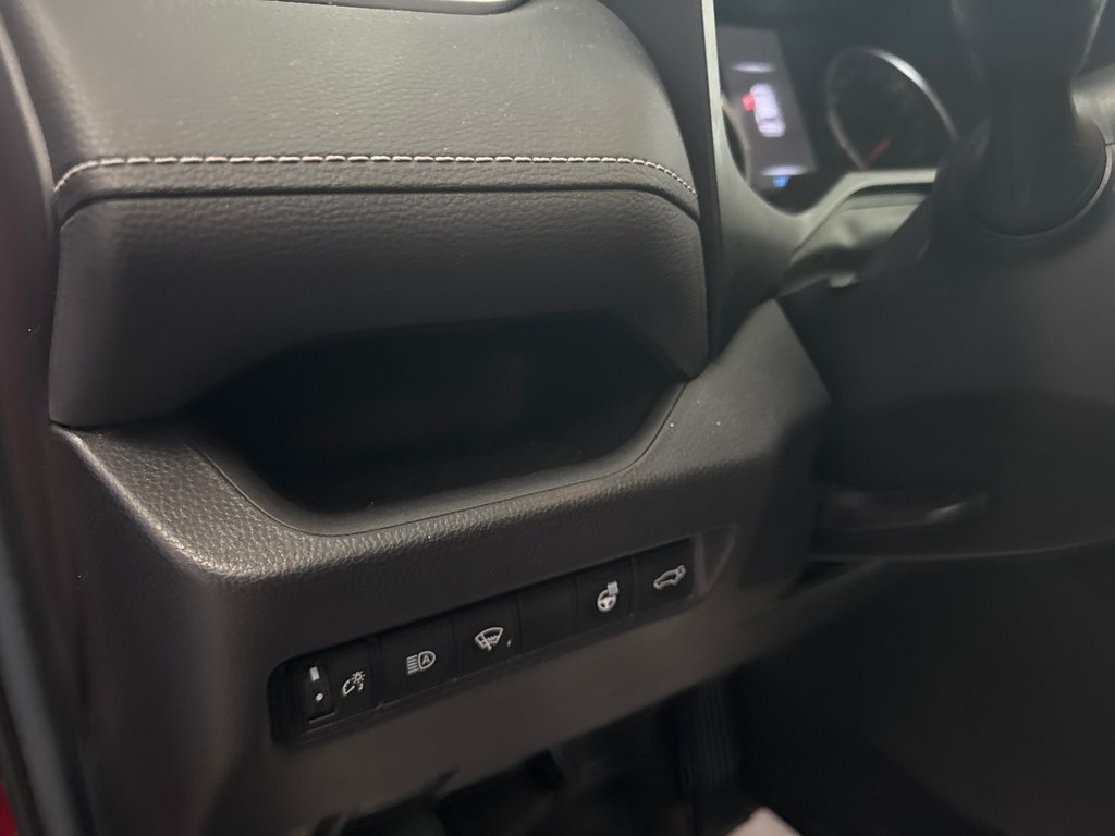 Toyota RAV4 XLE 2021 à Saint-Jean-Sur-Richelieu, Québec - 16 - w1024h768px