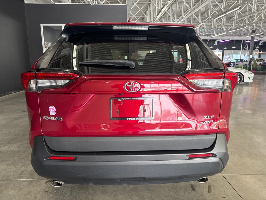 Toyota RAV4 XLE 2021 à Saint-Jean-Sur-Richelieu, Québec - 8 - w1024h768px