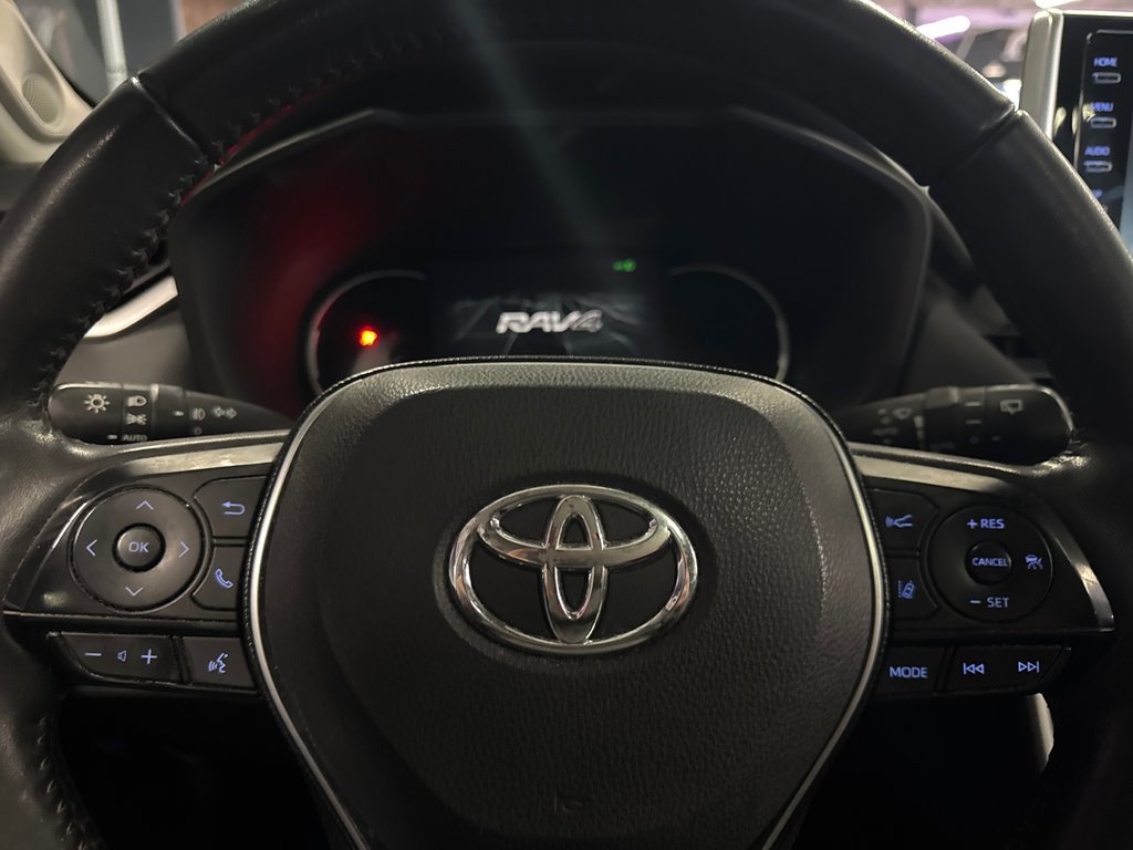 2021 Toyota RAV4 Hybrid Limited in Saint-Jean-Sur-Richelieu, Quebec - 18 - w1024h768px