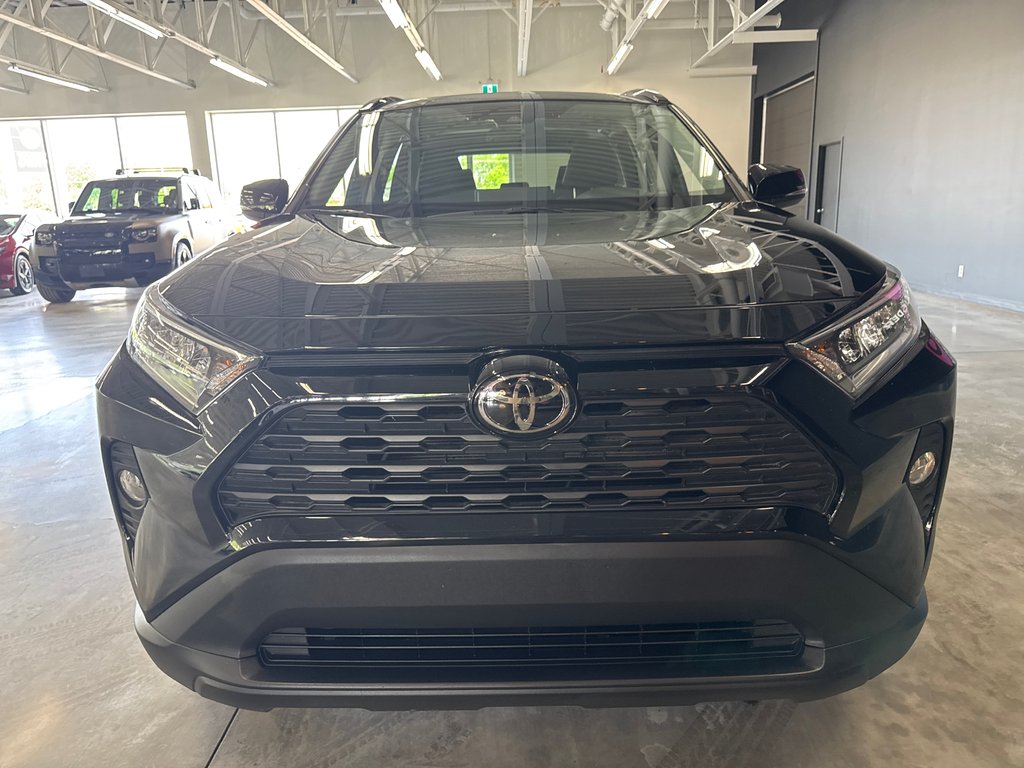 2021 Toyota RAV4 XLE in Saint-Jean-Sur-Richelieu, Quebec - 3 - w1024h768px
