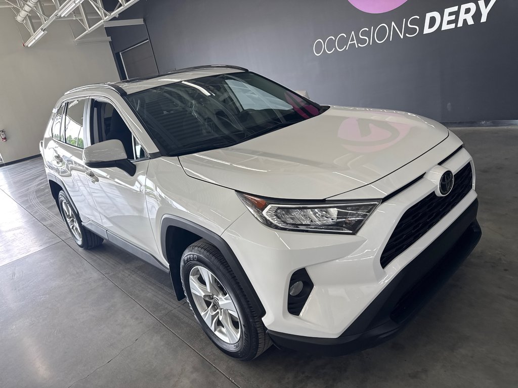 Toyota RAV4 XLE 2021 à Saint-Jean-Sur-Richelieu, Québec - 2 - w1024h768px