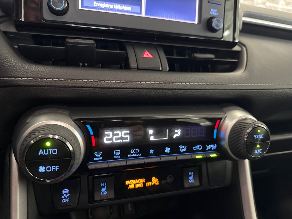 2022 Toyota RAV4 Hybrid XLE in Saint-Jean-Sur-Richelieu, Quebec - 20 - w1024h768px
