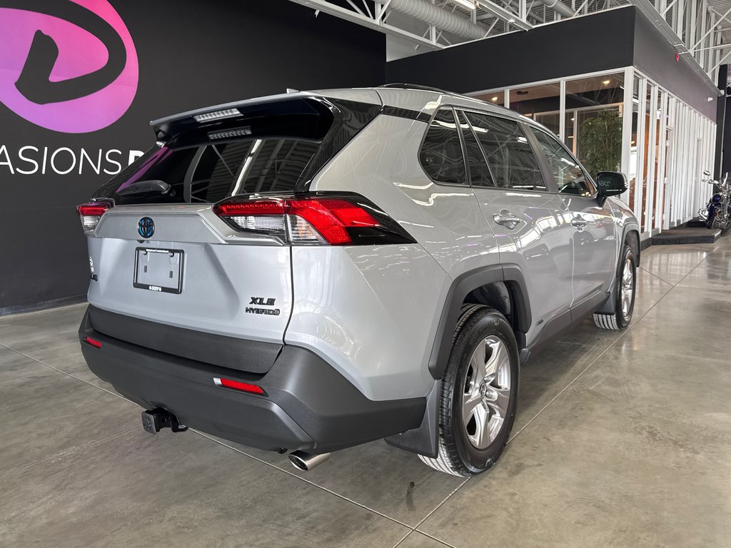 2022 Toyota RAV4 Hybrid XLE in Saint-Jean-Sur-Richelieu, Quebec - 6 - w1024h768px