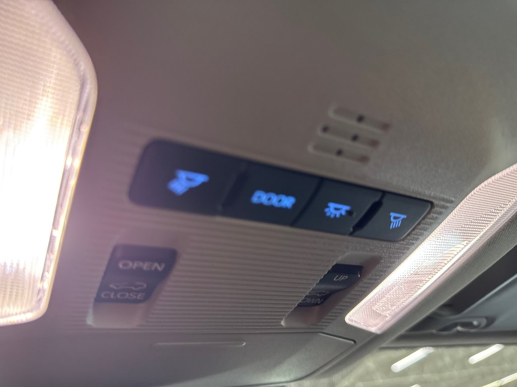 2022 Toyota RAV4 Hybrid XLE in Saint-Jean-Sur-Richelieu, Quebec - 22 - w1024h768px