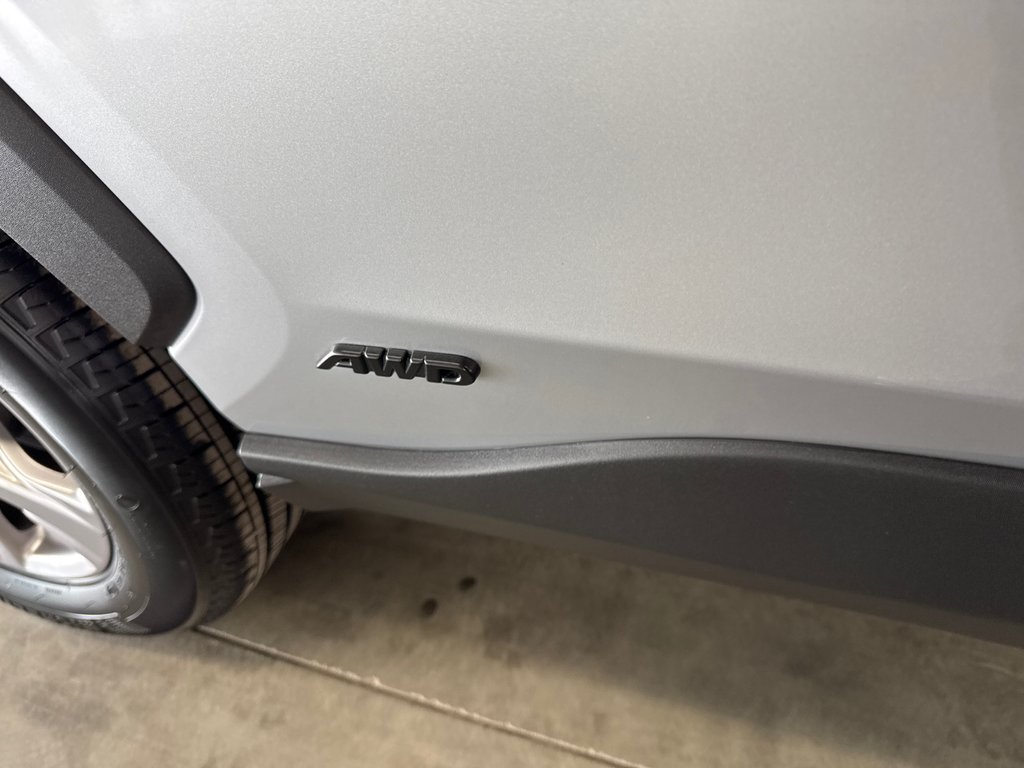 2022 Toyota RAV4 Hybrid XLE in Saint-Jean-Sur-Richelieu, Quebec - 5 - w1024h768px