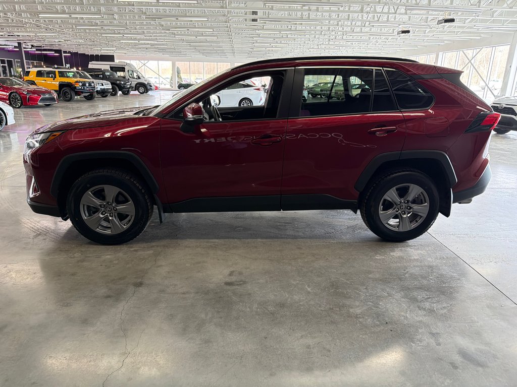 Toyota RAV4 XLE 2022 à Saint-Jean-Sur-Richelieu, Québec - 7 - w1024h768px