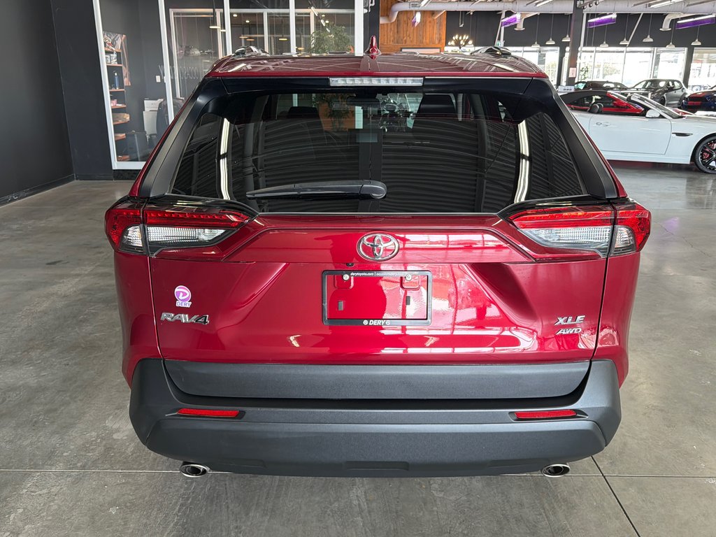 Toyota RAV4 XLE 2022 à Saint-Jean-Sur-Richelieu, Québec - 10 - w1024h768px