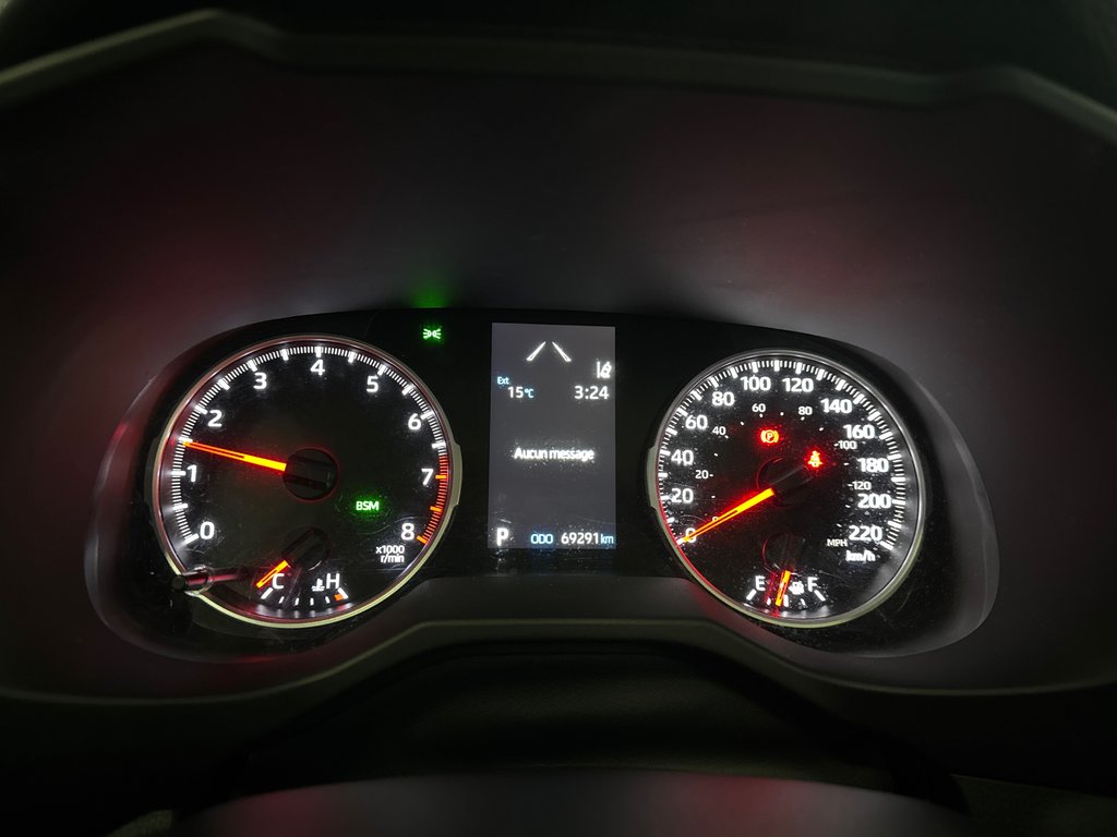 2022 Toyota RAV4 XLE PREMIUM in Saint-Jean-Sur-Richelieu, Quebec - 16 - w1024h768px