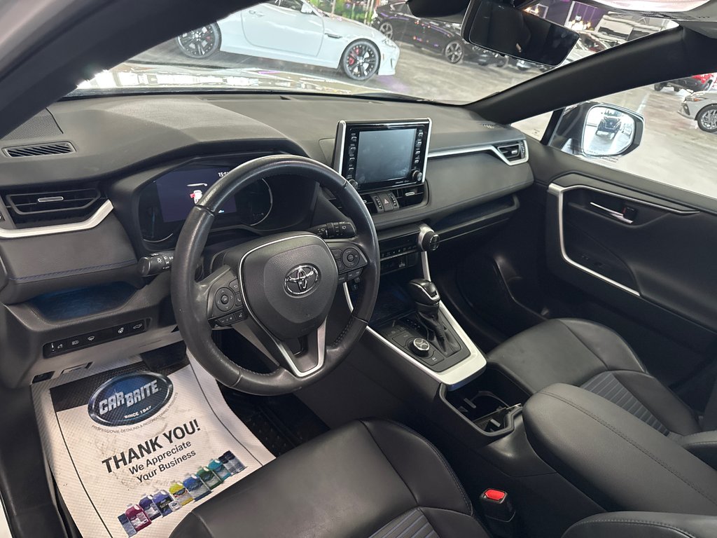 Toyota RAV4 Hybrid XSE 2022 à Saint-Jean-Sur-Richelieu, Québec - 15 - w1024h768px