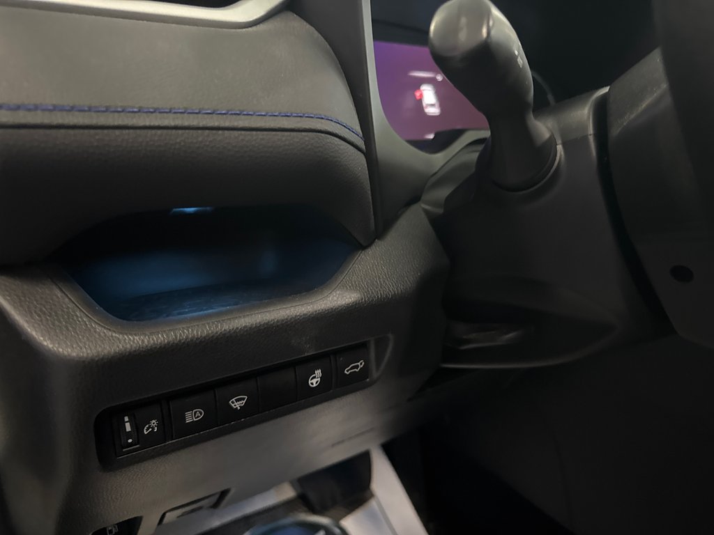 Toyota RAV4 Hybrid XSE 2022 à Saint-Jean-Sur-Richelieu, Québec - 17 - w1024h768px