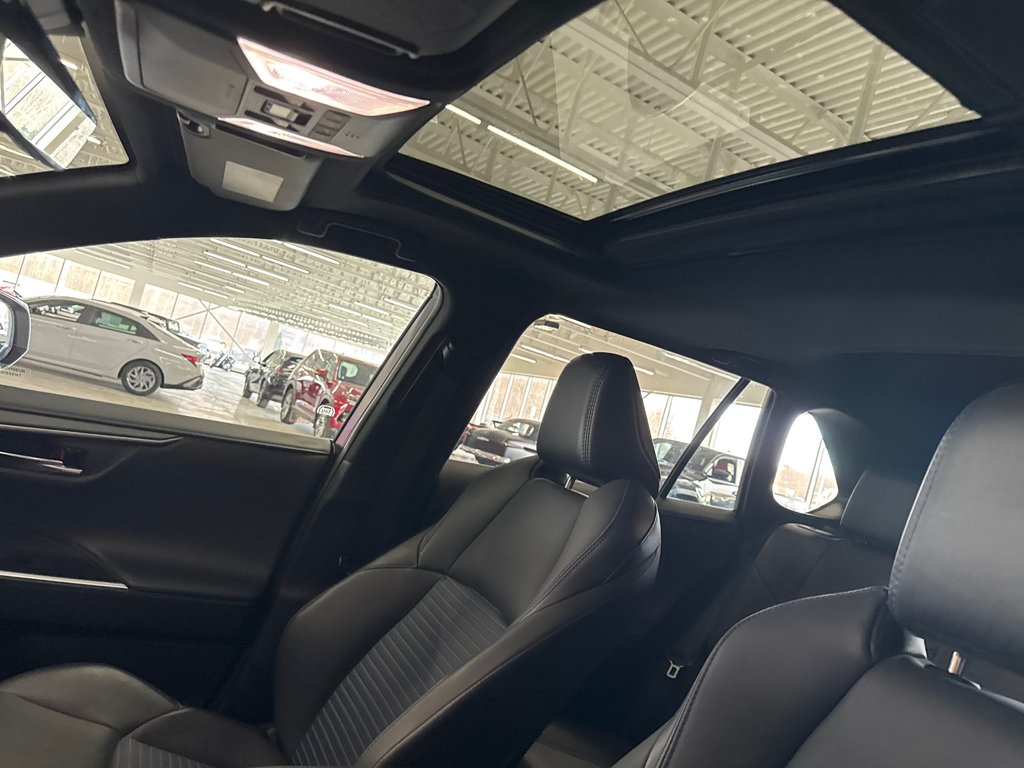 Toyota RAV4 Hybrid XSE 2022 à Saint-Jean-Sur-Richelieu, Québec - 13 - w1024h768px