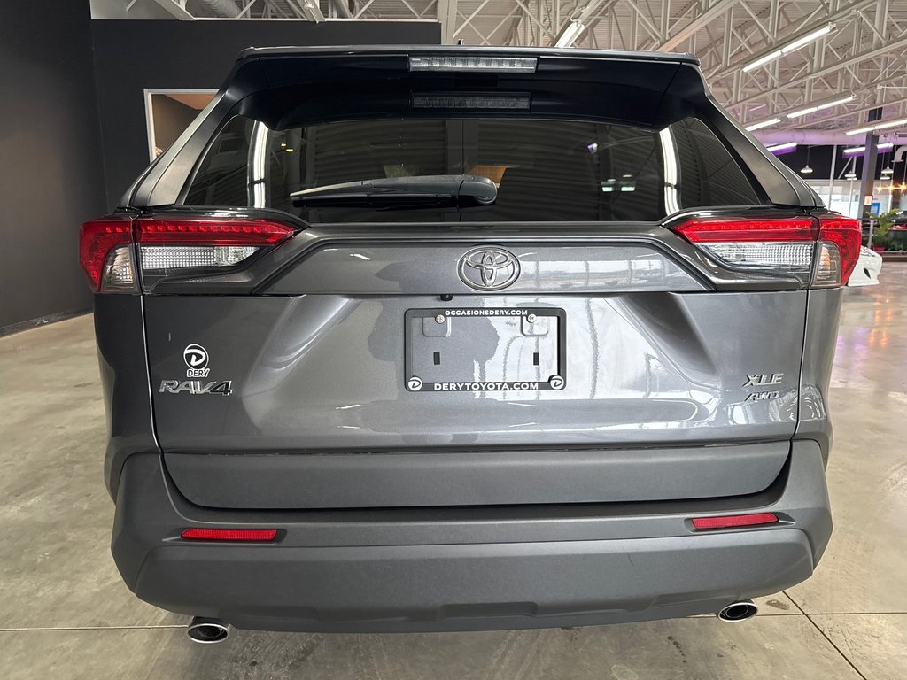 2022 Toyota RAV4 XLE in Saint-Jean-Sur-Richelieu, Quebec - 7 - w1024h768px