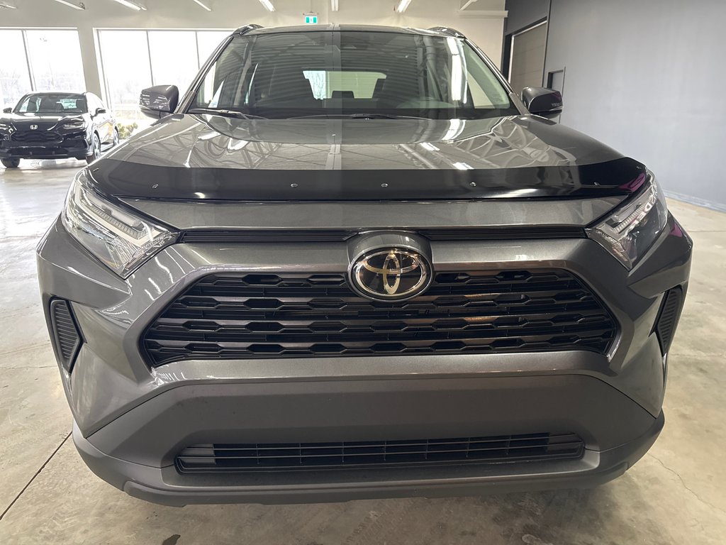 2022 Toyota RAV4 XLE in Saint-Jean-Sur-Richelieu, Quebec - 3 - w1024h768px