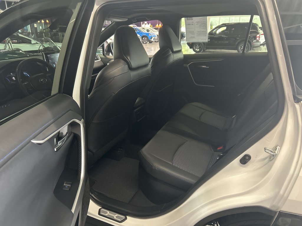 2022 Toyota RAV4 Hybrid XSE ensemble technologie in Saint-Jean-Sur-Richelieu, Quebec - 16 - w1024h768px