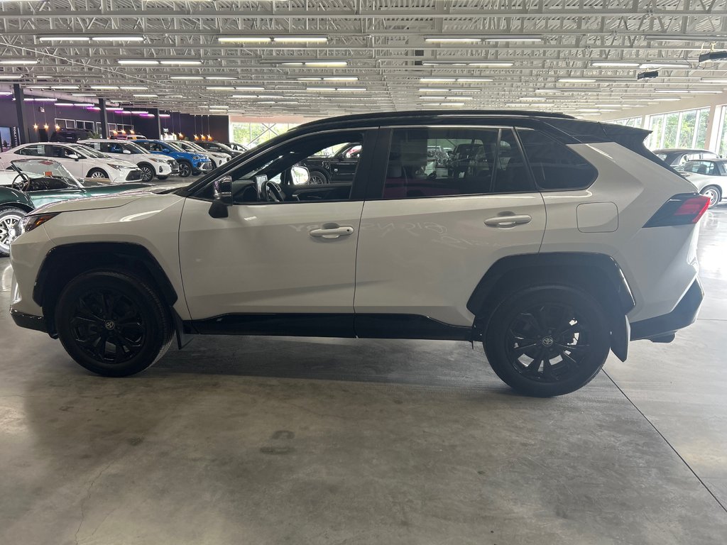 2022 Toyota RAV4 Hybrid XSE ensemble technologie in Saint-Jean-Sur-Richelieu, Quebec - 3 - w1024h768px