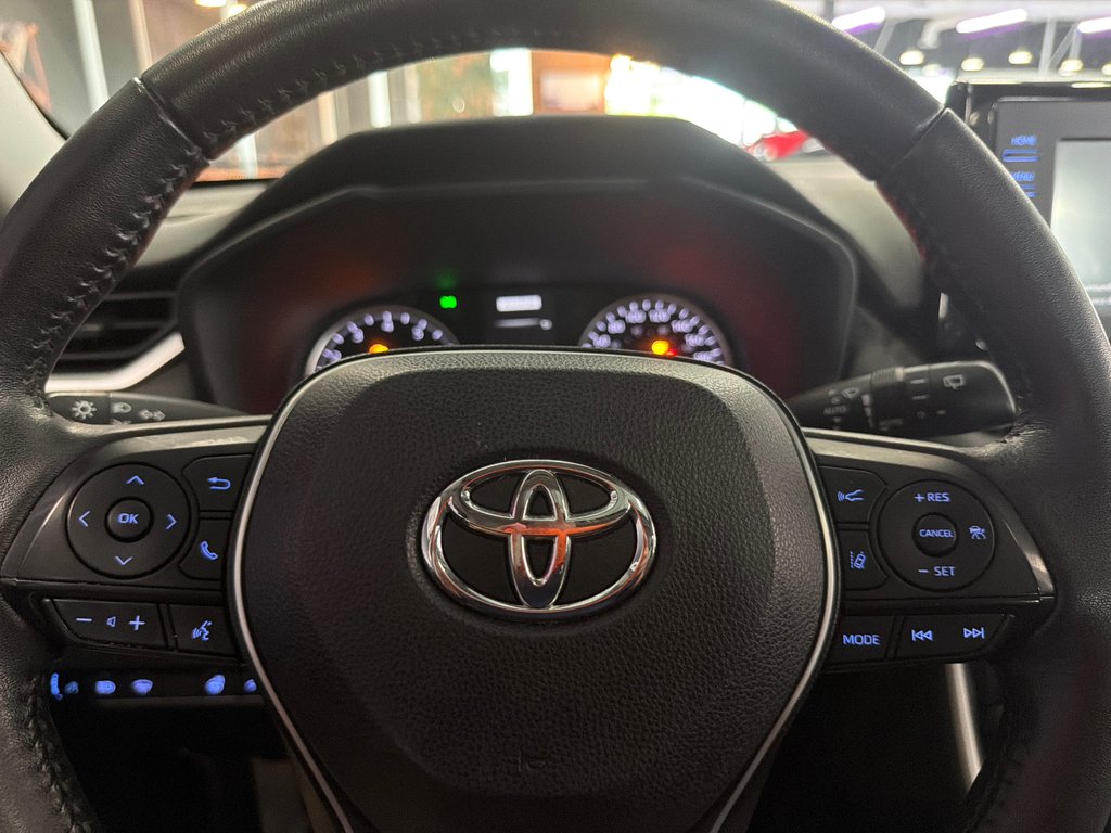 Toyota RAV4 XLE 2022 à Saint-Jean-Sur-Richelieu, Québec - 17 - w1024h768px