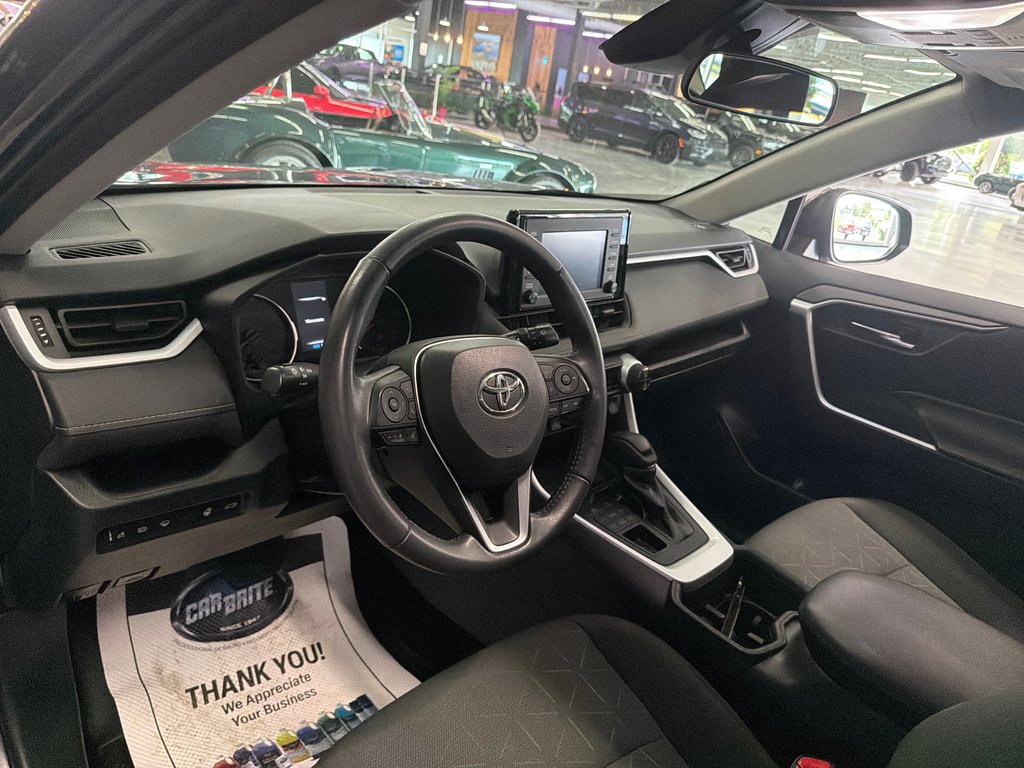 Toyota RAV4 XLE 2022 à Saint-Jean-Sur-Richelieu, Québec - 13 - w1024h768px