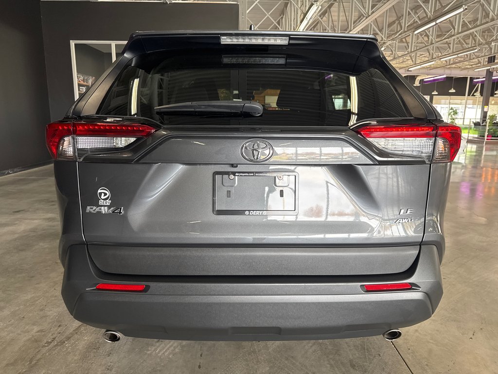 Toyota RAV4 LE 2023 à Saint-Jean-Sur-Richelieu, Québec - 5 - w1024h768px