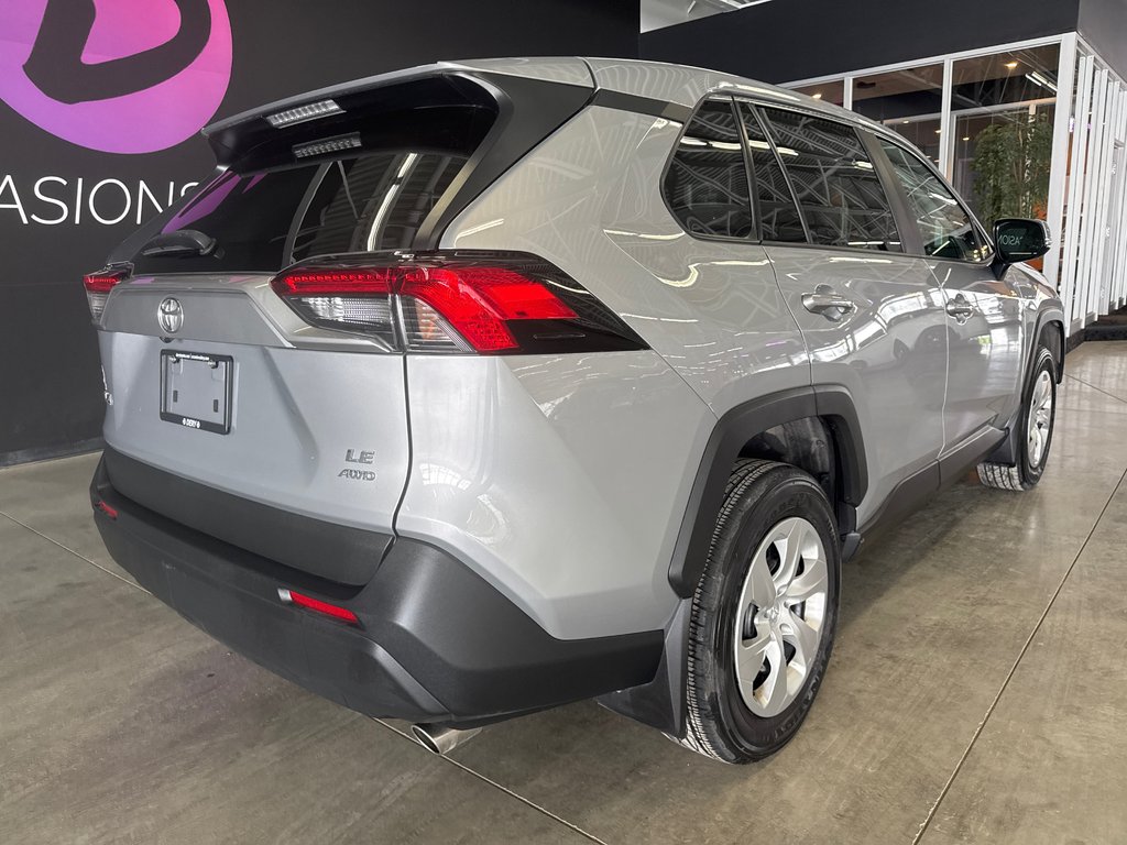 2023 Toyota RAV4 LE in Saint-Jean-Sur-Richelieu, Quebec - 4 - w1024h768px