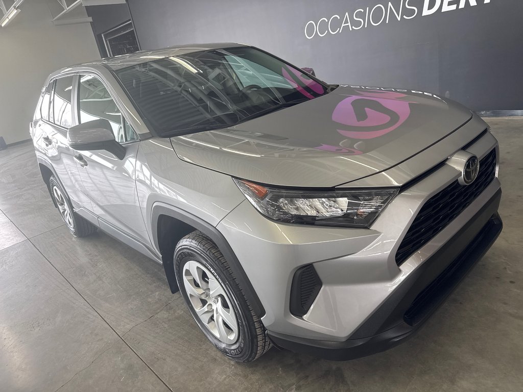 2023 Toyota RAV4 LE in Saint-Jean-Sur-Richelieu, Quebec - 2 - w1024h768px