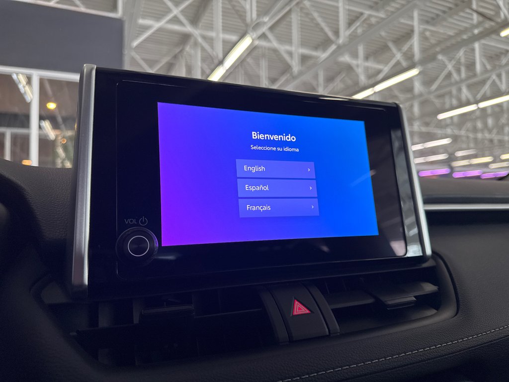 2023 Toyota RAV4 LE in Saint-Jean-Sur-Richelieu, Quebec - 18 - w1024h768px