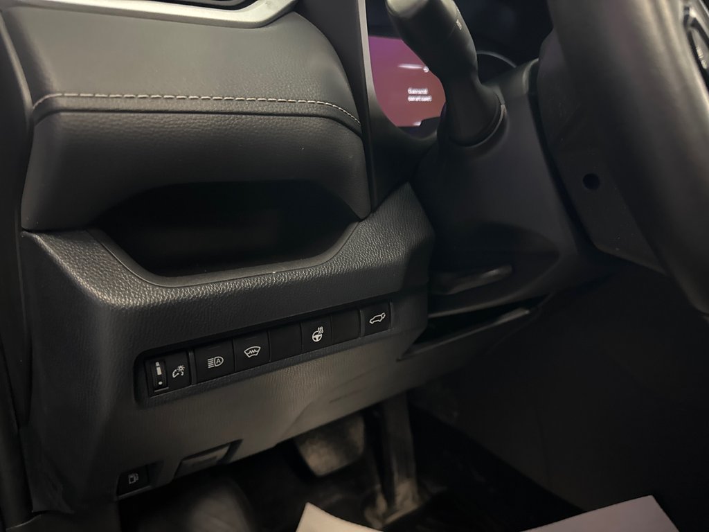 2023 Toyota RAV4 Hybrid XLE in Saint-Jean-Sur-Richelieu, Quebec - 16 - w1024h768px