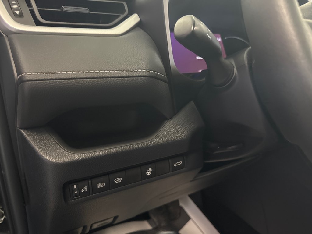 Toyota RAV4 XLE 2023 à Saint-Jean-Sur-Richelieu, Québec - 17 - w1024h768px