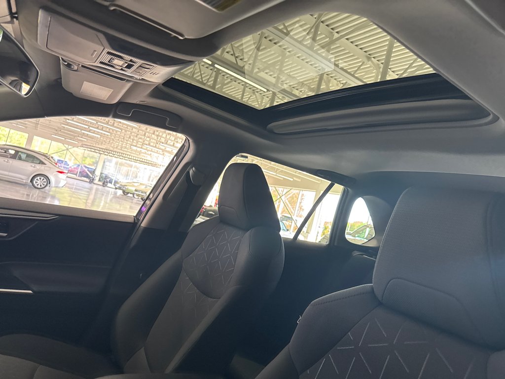 Toyota RAV4 XLE 2023 à Saint-Jean-Sur-Richelieu, Québec - 13 - w1024h768px